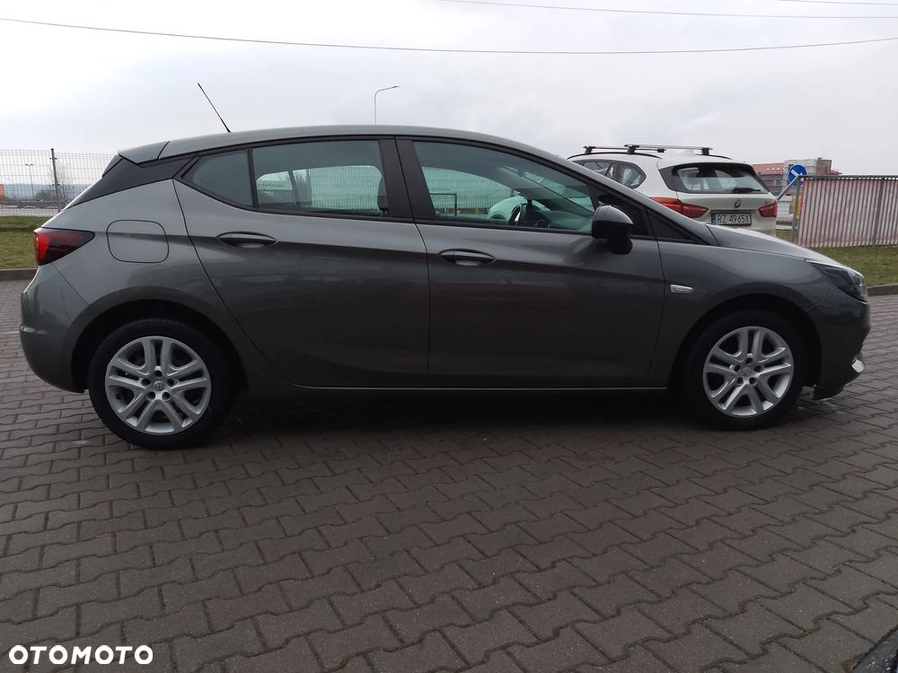 Opel Astra 1.2 T Edition S&S - 4