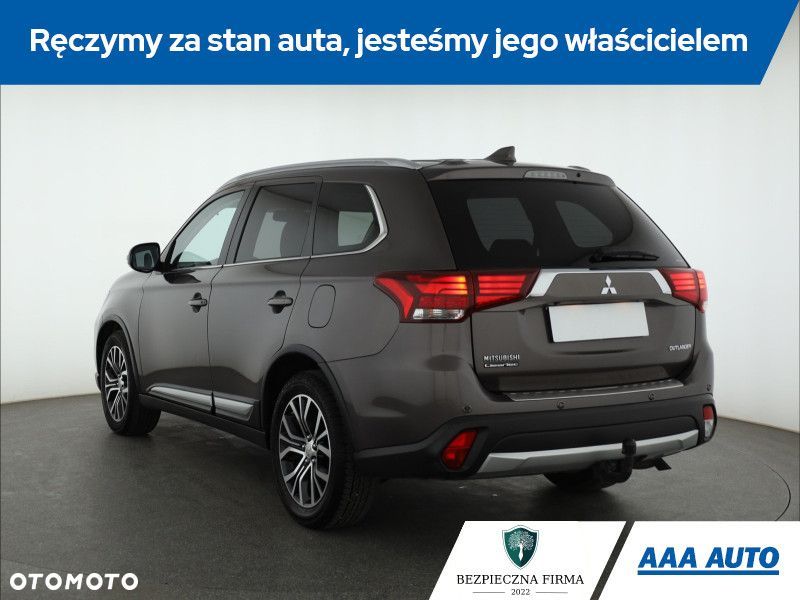 Mitsubishi Outlander - 6