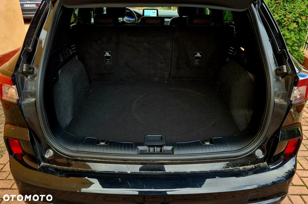 Ford Kuga 2.5 Duratec PHEV ST-LINE X - 20