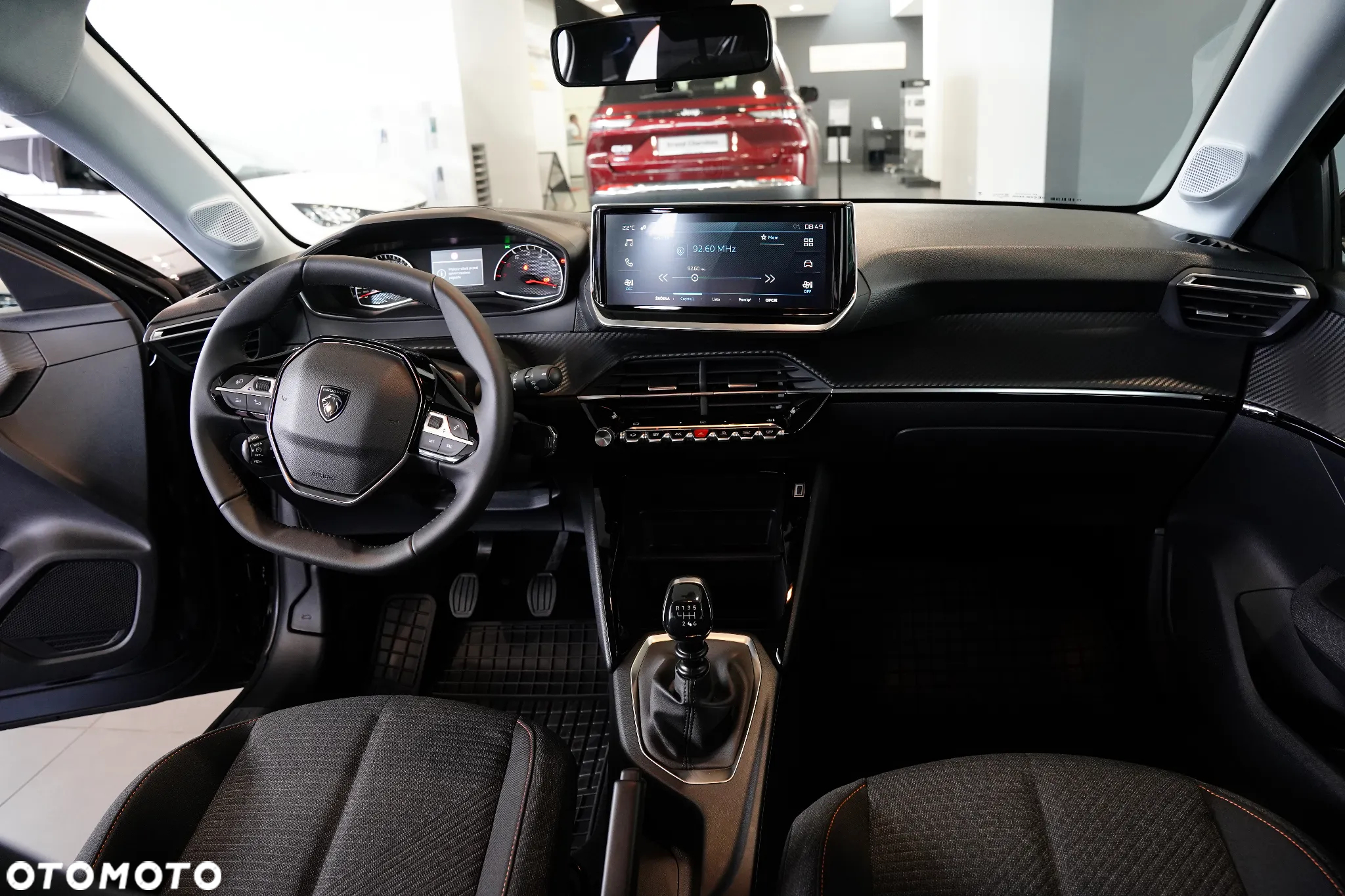 Peugeot 208 - 11