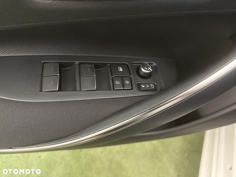 Toyota Corolla 1.8 Hybrid GPF Comfort - 13