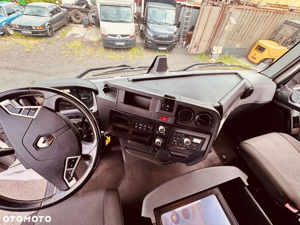 Renault T480 - 10