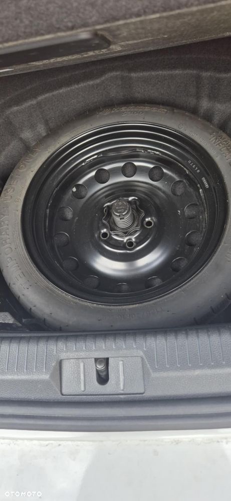 Volkswagen Golf - 13