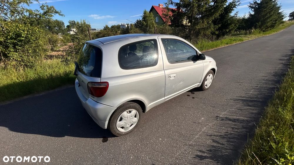 Toyota Yaris 1.0 Luna - 9