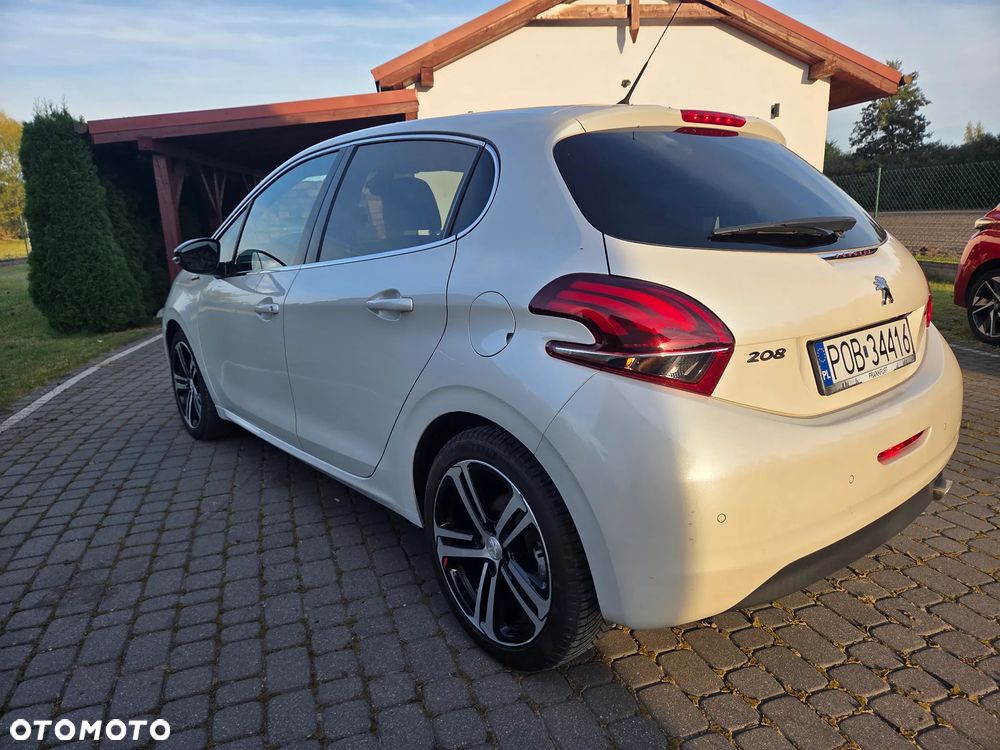 Peugeot 208 PureTech 110 Stop & Start Allure - 2