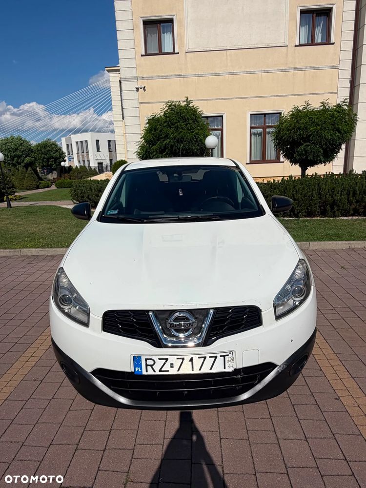 Nissan Qashqai - 2