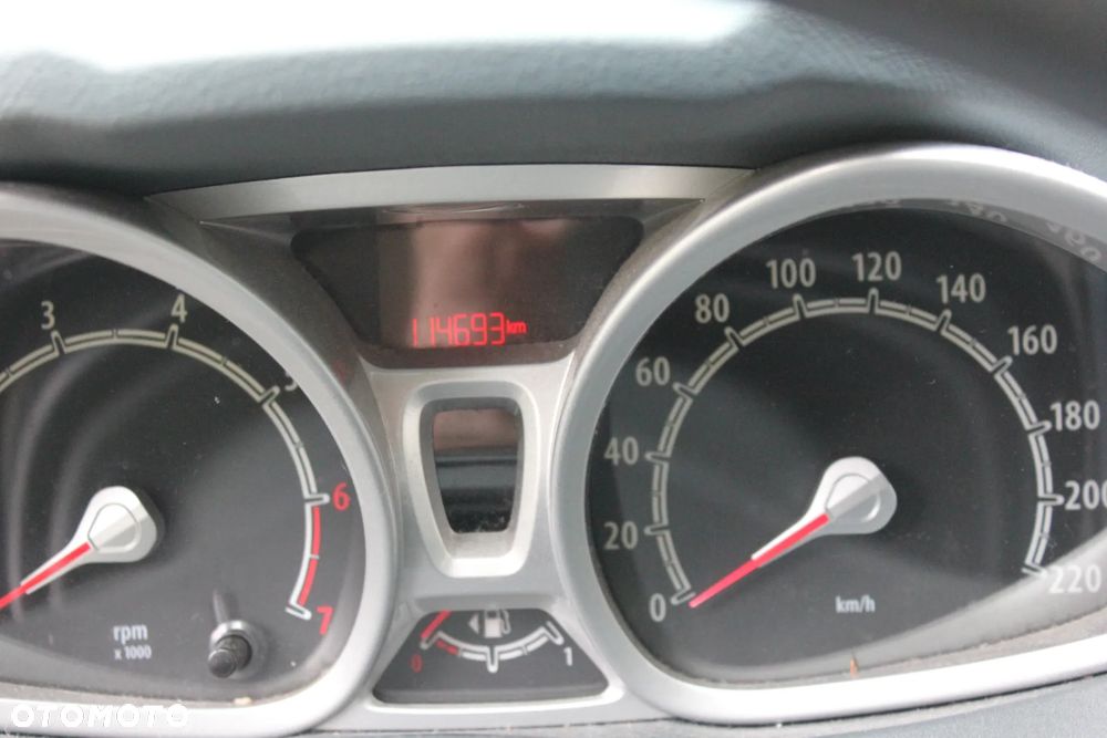 Ford Fiesta - 10