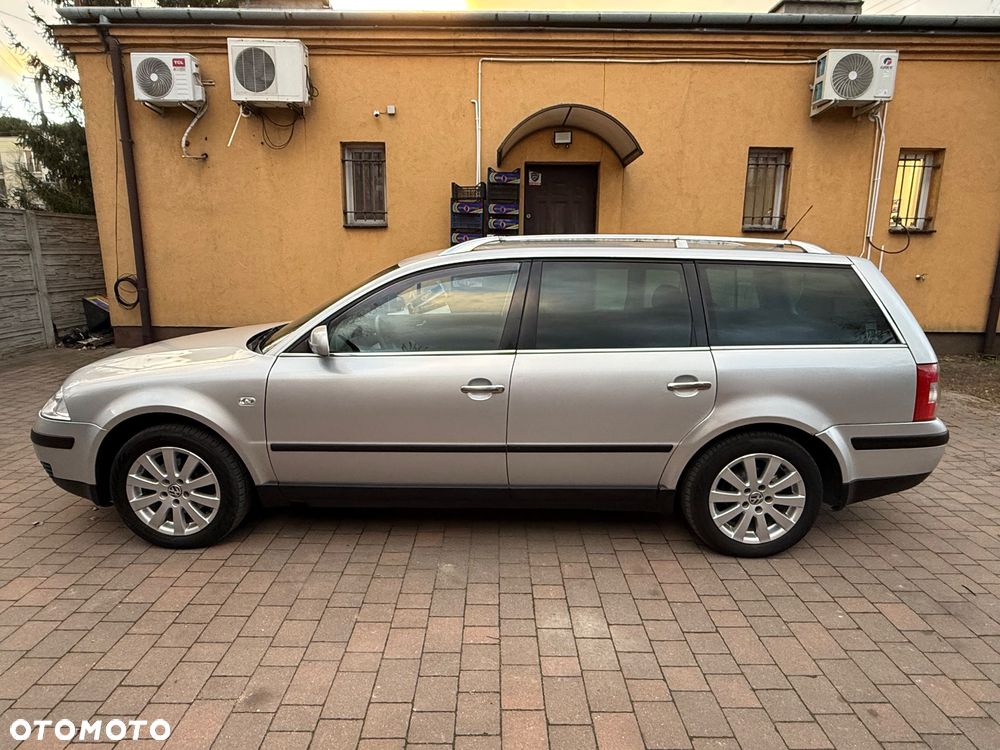 Volkswagen Passat 1.9 TDI Comfortline - 4