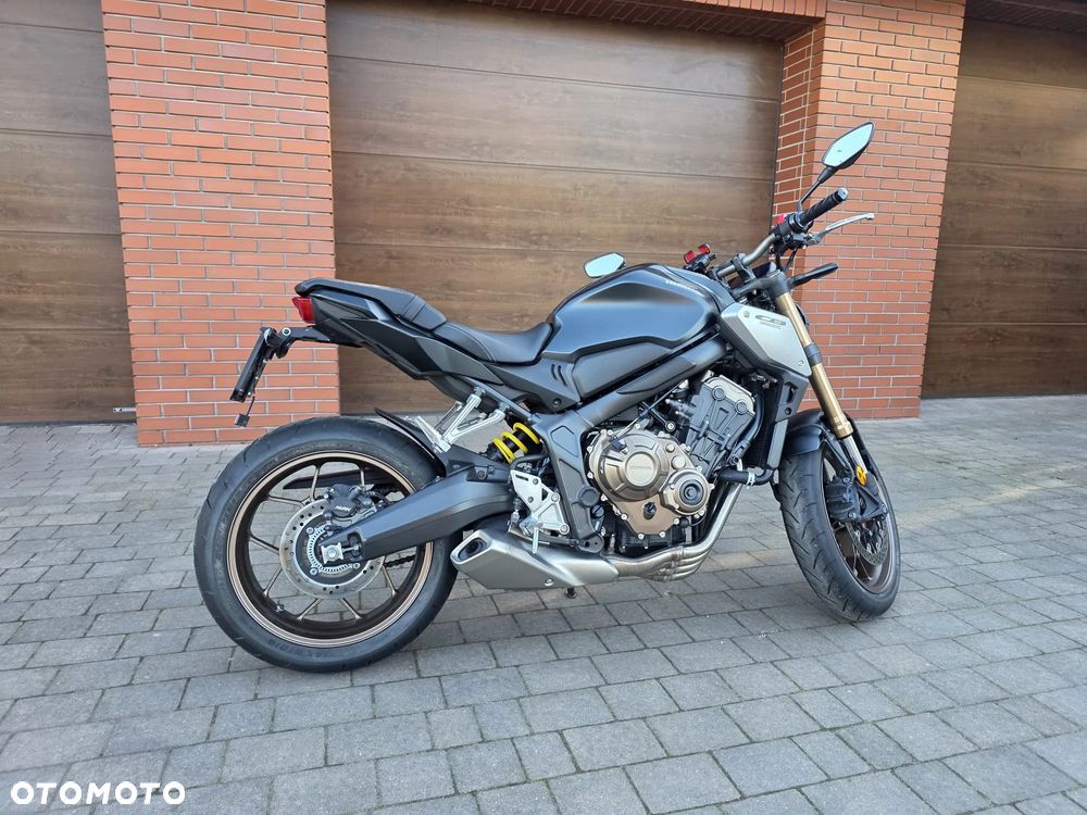 Honda CB - 4