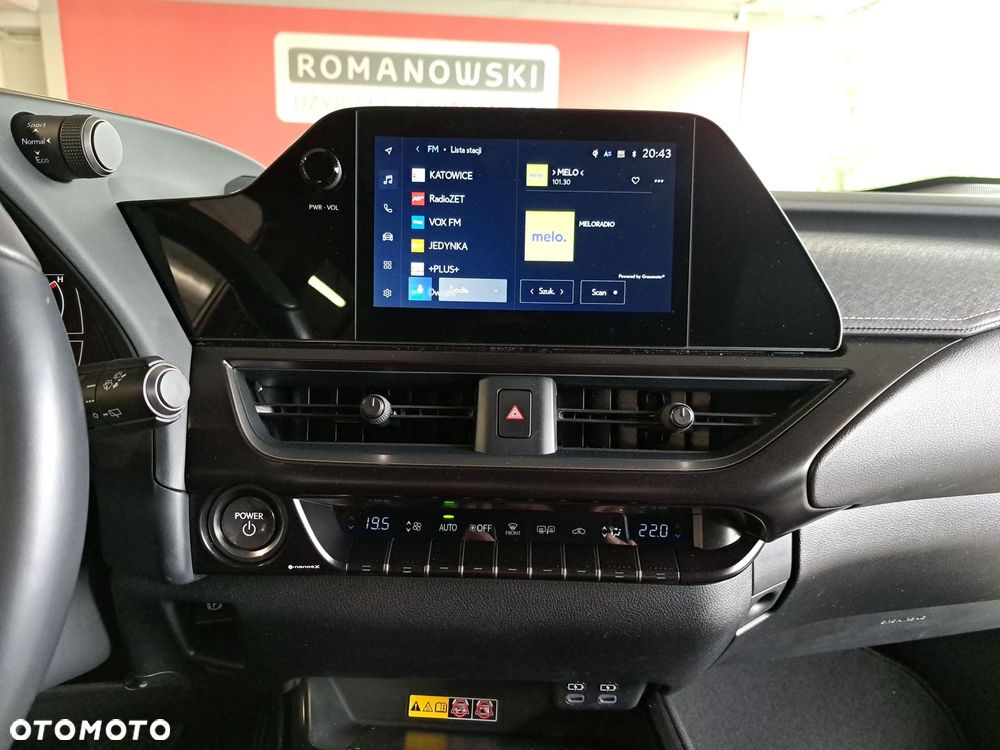 Lexus UX 250h GPF Business 2WD - 21