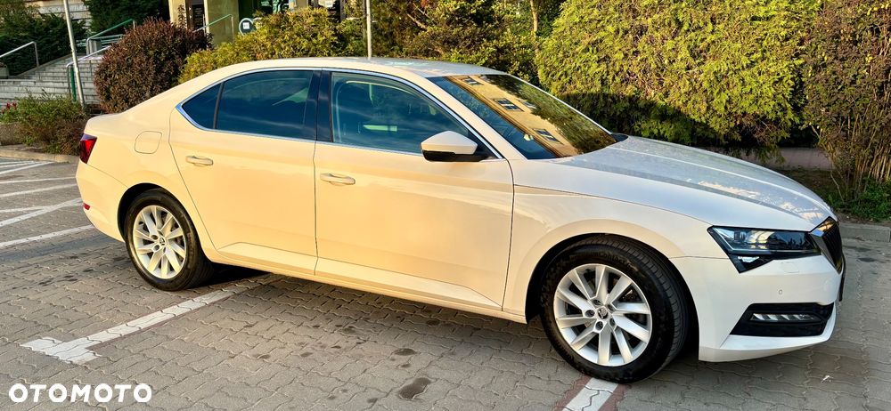 Skoda Superb 2.0 TDI Sportline DSG - 13