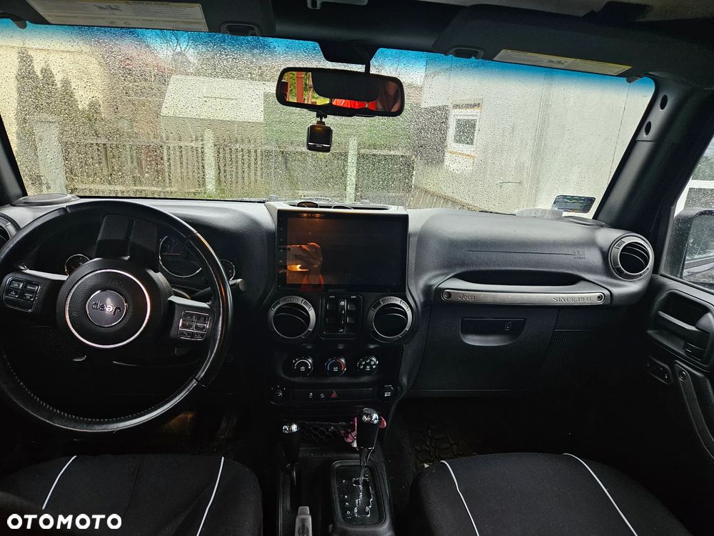 Jeep Wrangler - 5