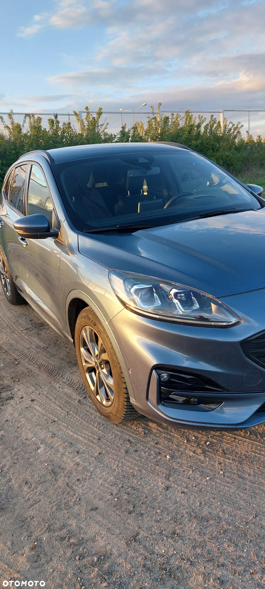 Ford Kuga 1.5 EcoBoost FWD ST-Line X - 3