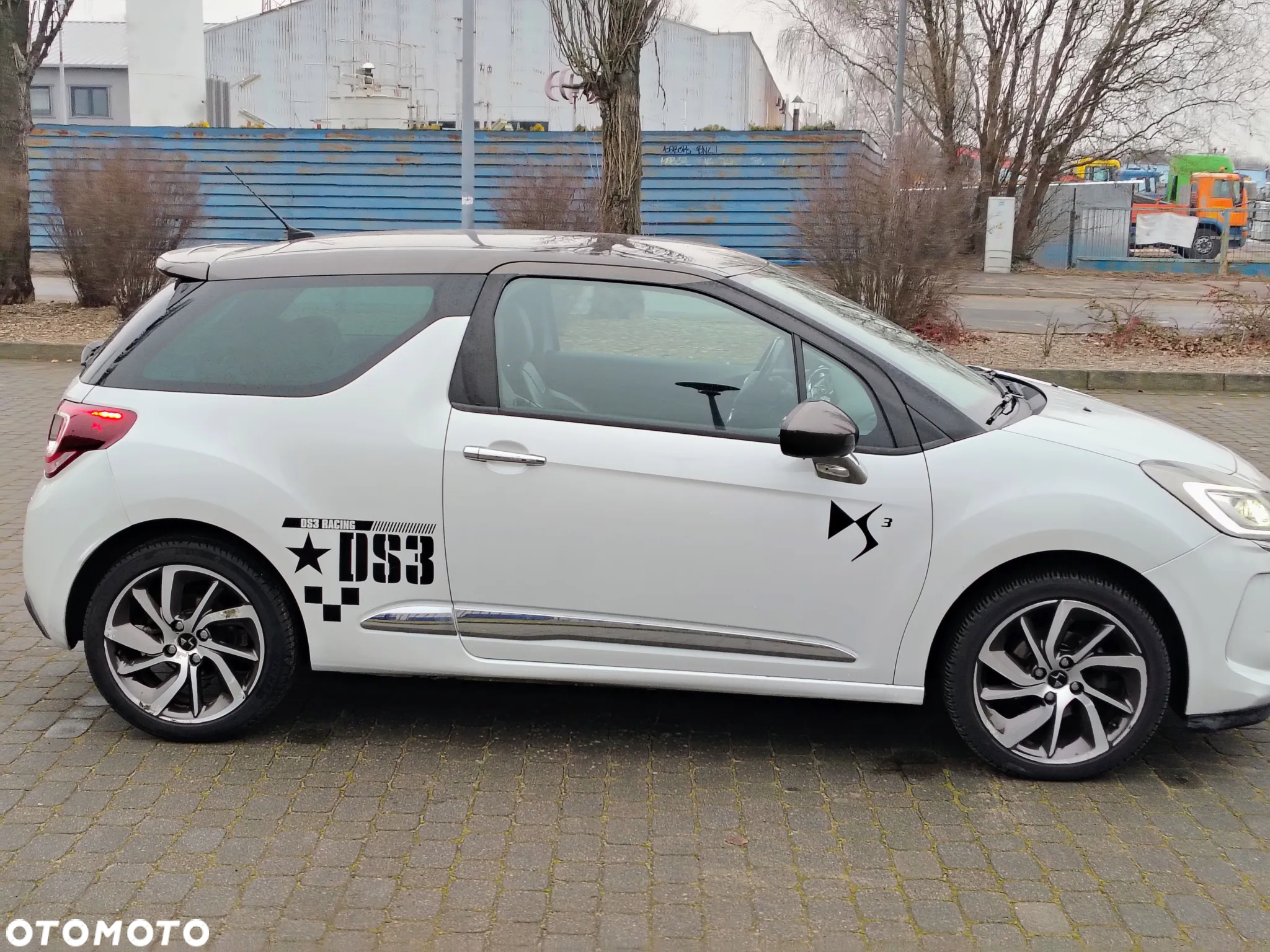Citroën DS3 1.2 PureTech Connected Chic EAT6 - 5