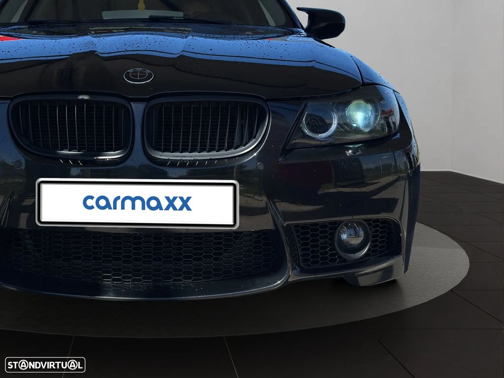 BMW 320 d Luxury Line - 18