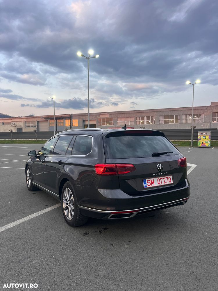 Volkswagen Passat 2.0 TDI SCR DSG Elegance - 5