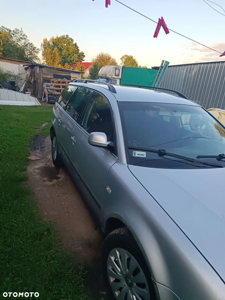Volkswagen Passat 1.9 TDI Basis - 9