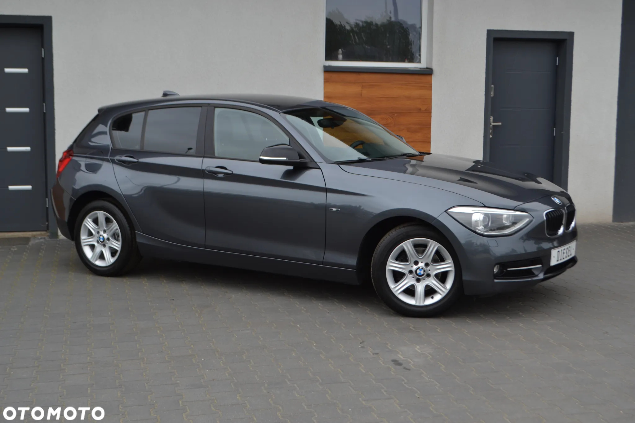 BMW Seria 1 - 2