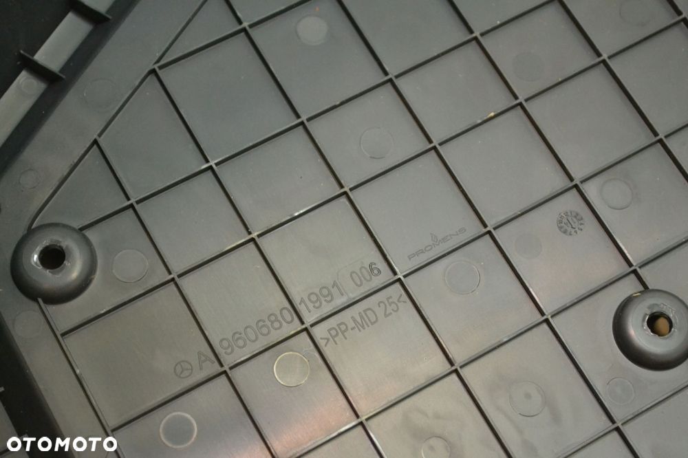 A9606801991 MERCEDES-BENZ Schowek na desce rozdzielczej z uchwytem na kubek - 6