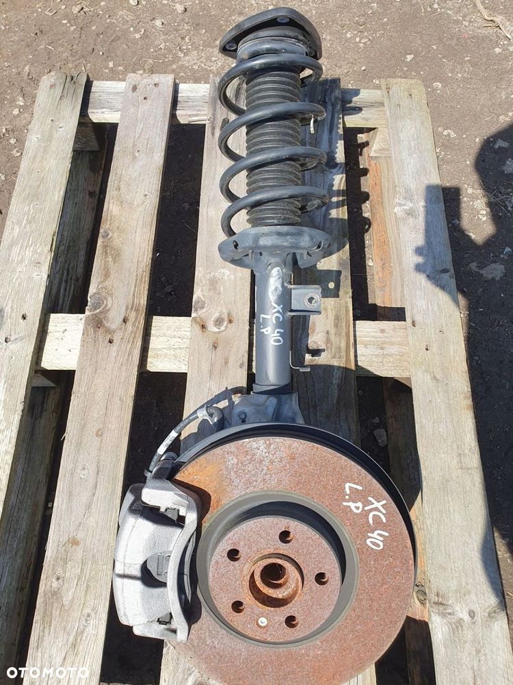 AMORTYZATOR LEWY ZWROTNICA LEWA VOLVO XC40 2.0D 32246641 - 1