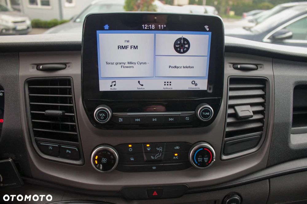 Ford TRANSIT CUSTOM - 11