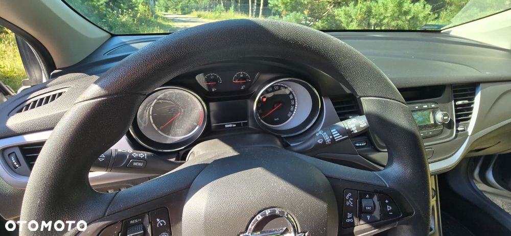 Opel Astra 1.6 CDTI Essentia - 21