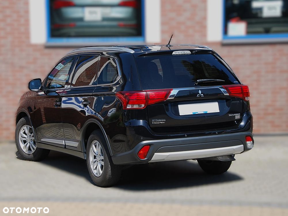 Mitsubishi Outlander 2.0 Intense + 4WD CVT - 21