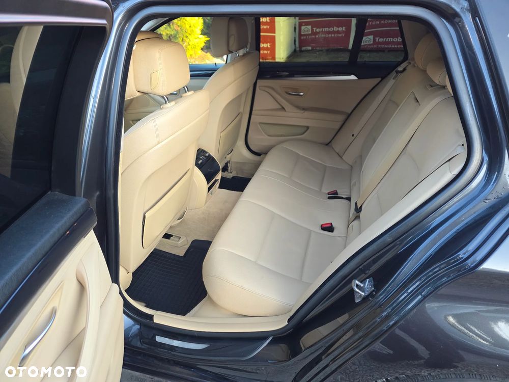 BMW Seria 5 520d Sport-Aut - 13