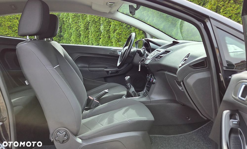 Ford Fiesta - 27