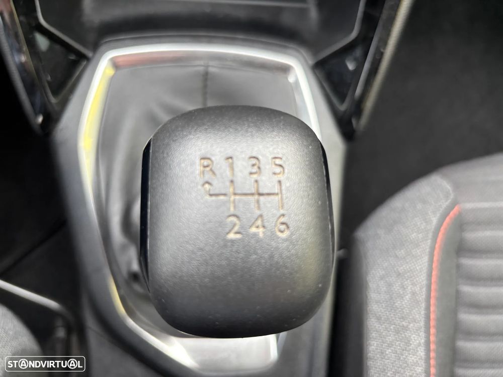 Peugeot 208 1.2 PureTech Active Pack - 26