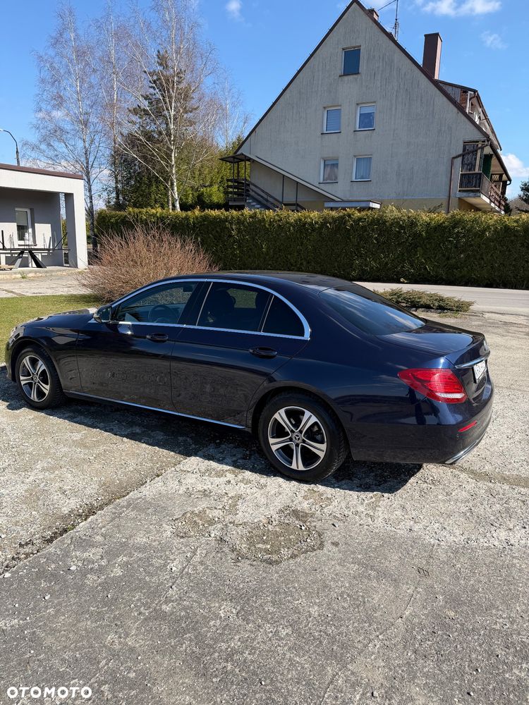 Mercedes-Benz Klasa E 220 d 4-Matic Business Edition 9G-TRONIC - 7
