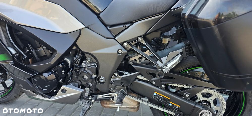 Kawasaki Ninja 1000 SX - 35