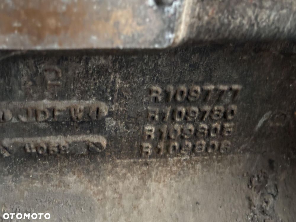 John Deere 6076 R109777 R109780 R109805 R109806 Cylinder Tłoki CZĘŚCI - 2