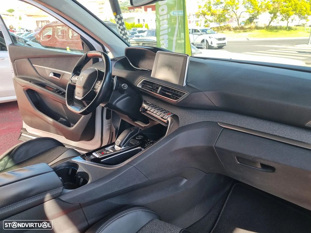 Peugeot 3008 1.2 PureTech Allure Pack EAT8 - 13