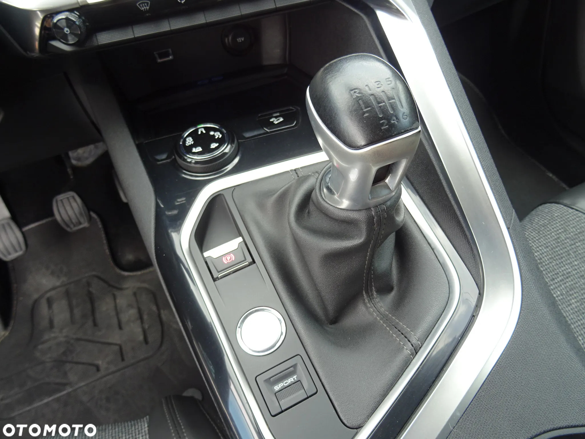 Peugeot 5008 PureTech 130 Allure - 23