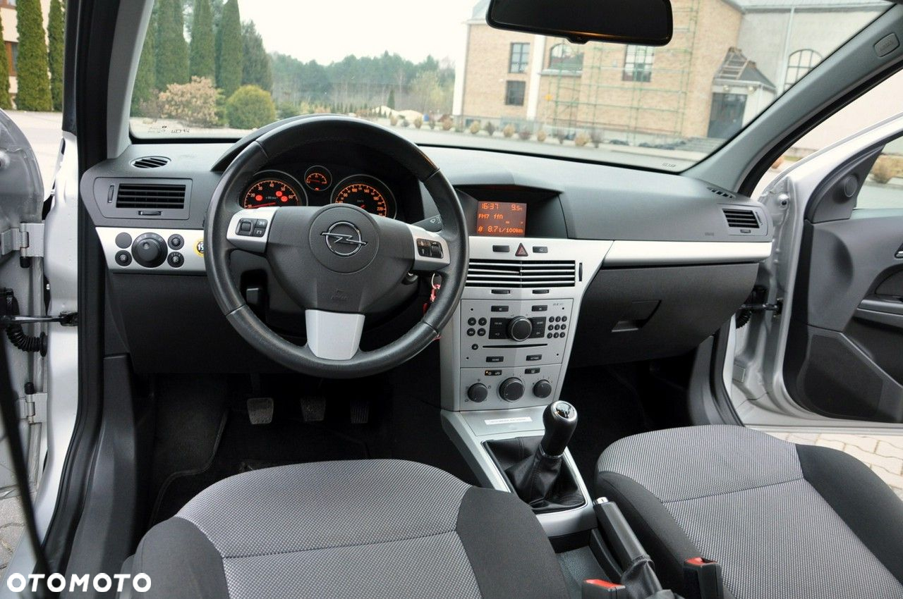 Opel Astra - 28