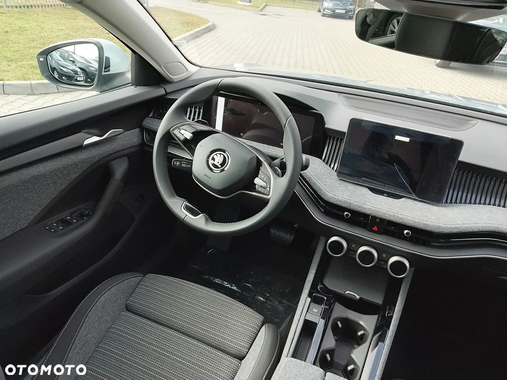 Skoda Superb 2.0 TDI SCR Selection DSG - 8