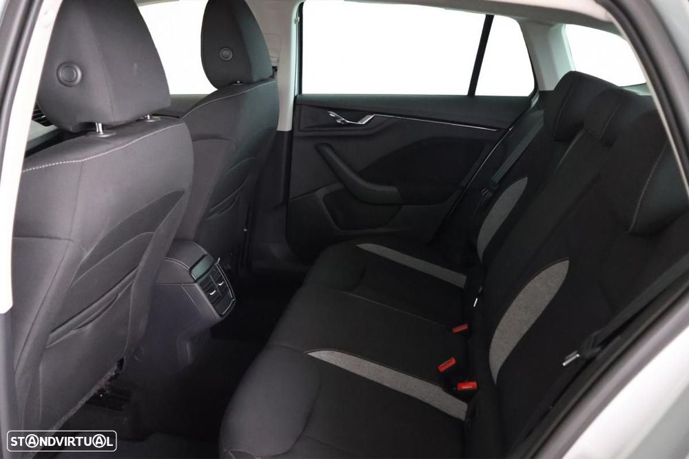 Skoda Scala 1.0 TSI DSG - 10