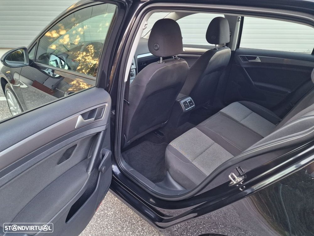 VW Golf 1.6 TDi Trendline - 11