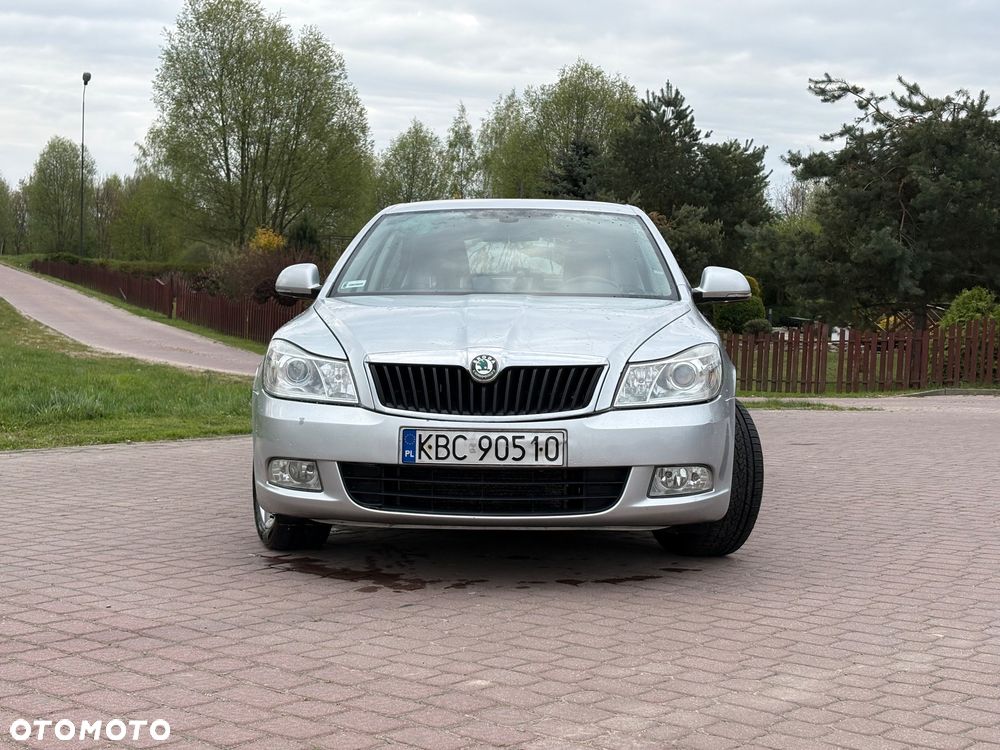 Skoda Octavia 1.6 TDI Ambiente DSG - 2
