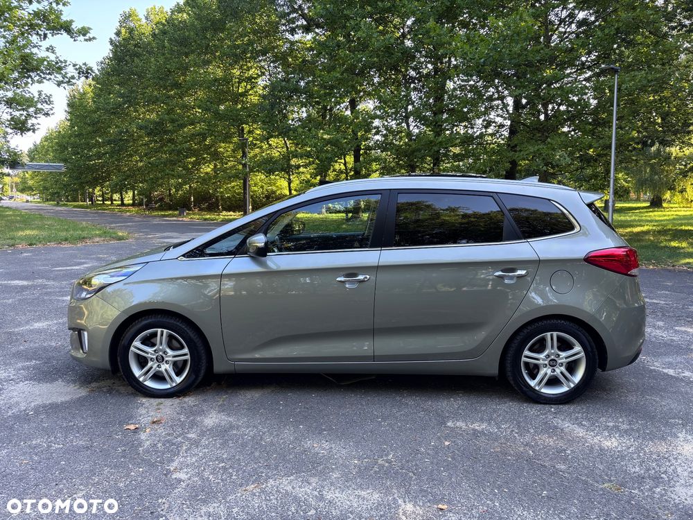 Kia Carens 1.7 CRDi Business Line 7os 7DCT - 3
