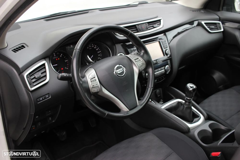 Nissan Qashqai 1.5 dCi N-Connecta - 10