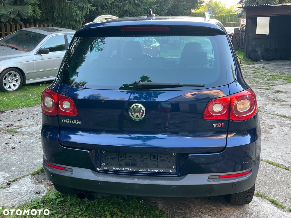 Volkswagen Tiguan - 8