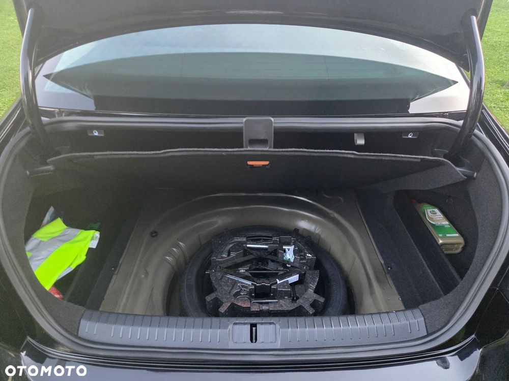 Volkswagen Passat 1.5 TSI EVO Elegance DSG - 17