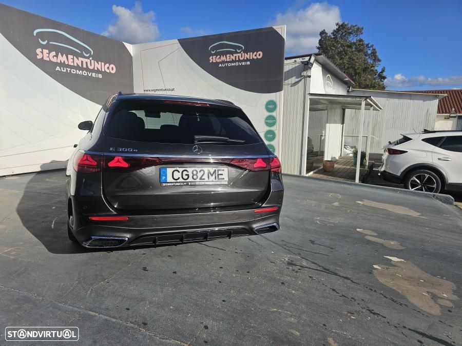 Mercedes-Benz E 300 e Station - 16