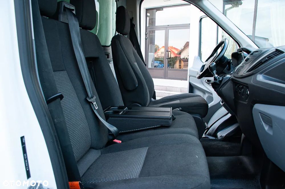 Ford Transit - 25