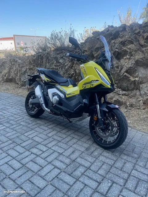 Honda ADV 750 modelo 2025 - 6