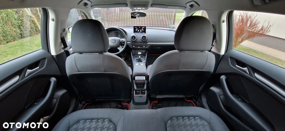 Audi A3 Sportback 1.4 TFSI Attraction - 9
