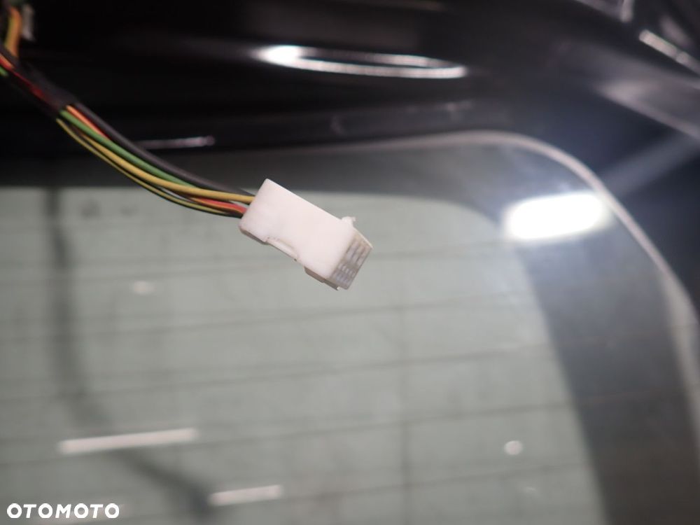 KLAPA TYŁ BAGAŻNIKA SUZUKI SPLASH 1.0 - 19