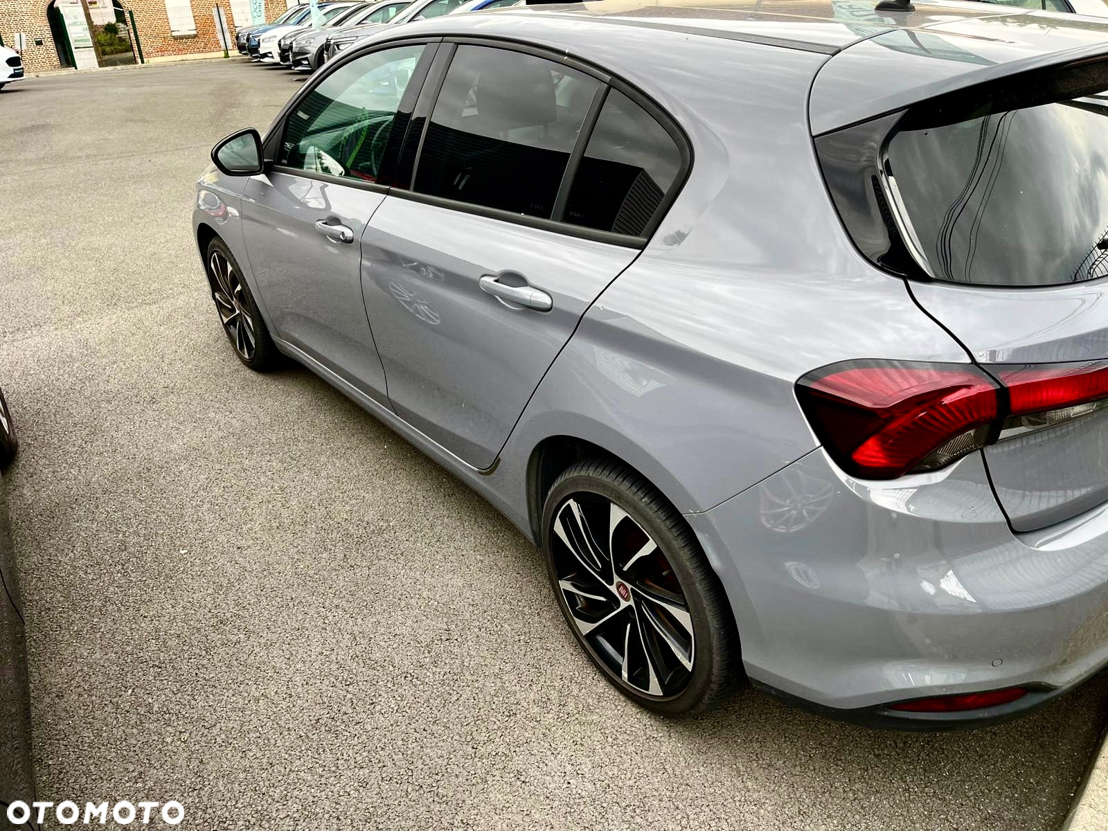 Fiat Tipo 1.6 MultiJet 16v Lounge - 4